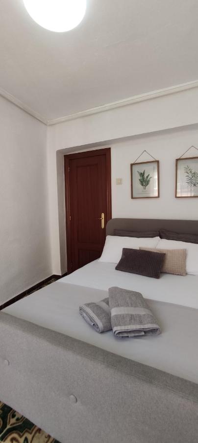 Апартаменты Habitacion Con Balcon Privado. Валенсия Экстерьер фото